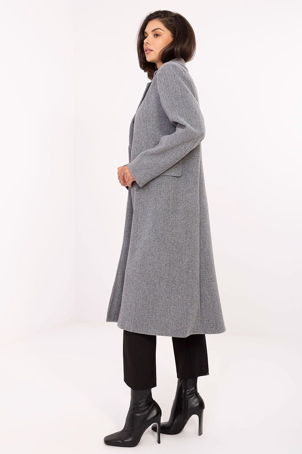 Aveline Grey 2